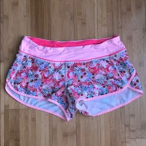Pink flora Lululemon athletic shorts! 2.5 inseam